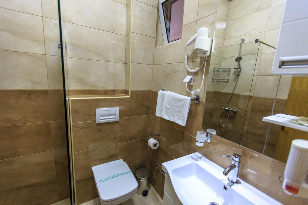 Sirena Marta Hotel Sutomore Buitenkant foto