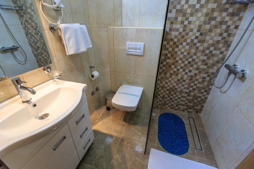 Sirena Marta Hotel Sutomore Buitenkant foto
